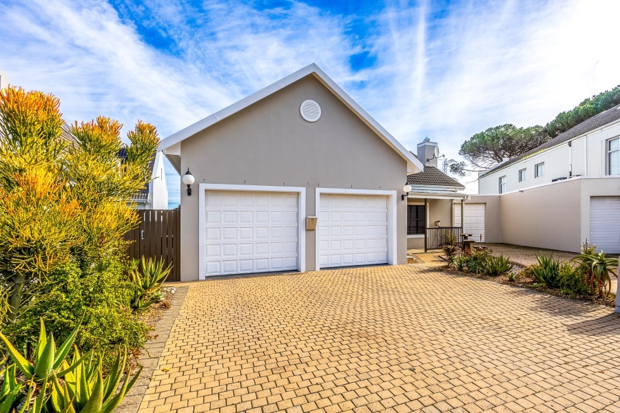 3 Bedroom Property for Sale in Zevenzicht Western Cape